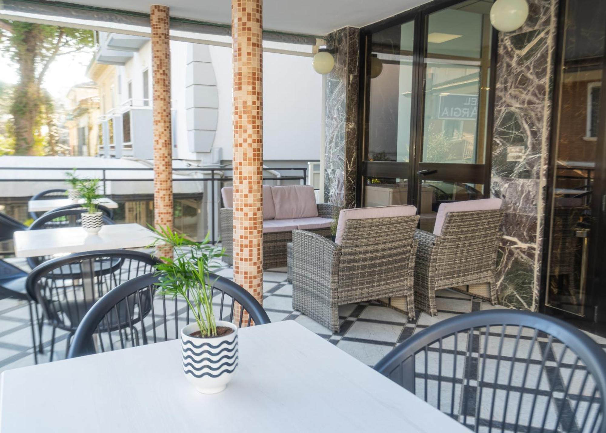 Hotel Aldebaran Rimini Extérieur photo
